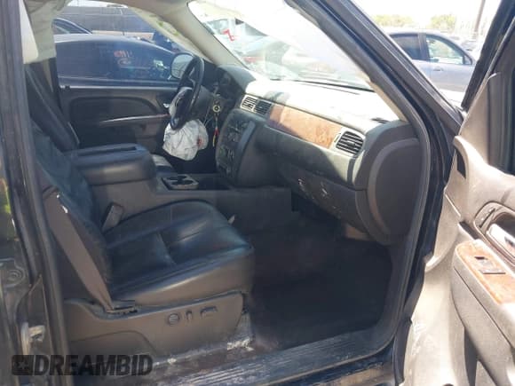 ✅ 2010 GMC Sierra 1500 • VIN: 3GTXKWE24AG234306 • Лот: 42827210. Опубликован ранее на IAAI с пробегом 233 810 миль. Бесплатный доступ к архиву аукционных продаж из США и подробный отчёт об истории автомобиля на DreamBid. Изображение 5.