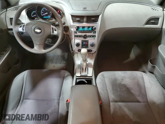 ✅ 2012 Chevrolet Malibu 1LS • VIN: 1G1ZB5E09CF282138 • Lot: 81303964. Listed on Copart with 166,577 mi. Free auction sales archive from the USA and detailed vehicle history report at DreamBid. Image 8.