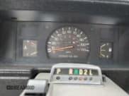 ✅ 1984 Toyota Pickup SR5 • VIN: JT4RN56S6E5009309 • Lot: 42775855. Wystawiony na Copart z przebiegiem 224 367 mil. Bezpłatny archiwum sprzedaży aukcyjnych z USA i szczegółowy raport historii pojazdu na DreamBid. Zdjęcie 9.