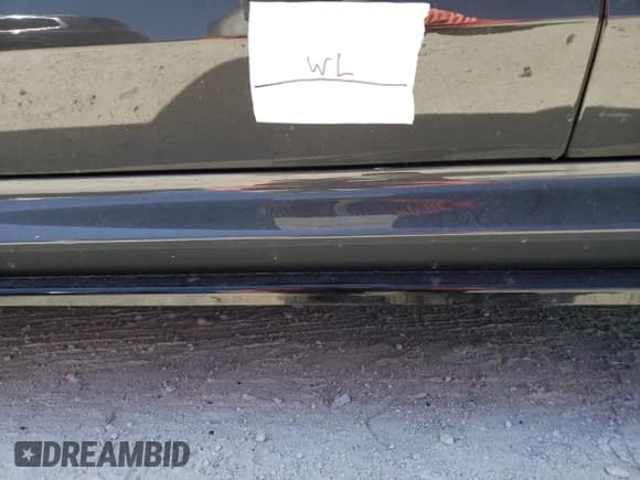 ✅ 2022 BMW M8 Competition • VIN: WBSGV0C08NCJ73663 • Lot: 67324314. Wystawiony na Copart z przebiegiem 33 697 mil. Bezpłatny archiwum sprzedaży aukcyjnych z USA i szczegółowy raport historii pojazdu na DreamBid. Zdjęcie 10.