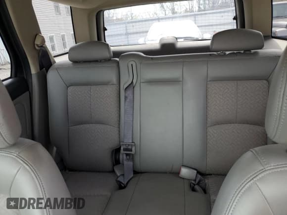 ✅ 2006 Saturn VUE • VIN: 5GZCZ63406S811894 • Lot: 53884145. Wystawiony na Copart z przebiegiem 204 663 mil. Bezpłatny archiwum sprzedaży aukcyjnych z USA i szczegółowy raport historii pojazdu na DreamBid. Zdjęcie 10.