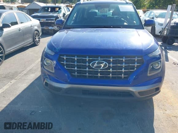 ✅ 2023 Hyundai Venue SEL • VIN: KMHRC8A33PU262356 • Lot: 40310588. Listed on IAAI with 18,379 mi. Free auction sales archive from the USA and detailed vehicle history report at DreamBid. Image 13.