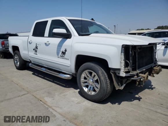 ✅ 2018 Chevrolet Silverado 1500 LT • VIN: 1GCPCREC3JF138661 • Lot: 64279615. Wystawiony na Copart z przebiegiem 64 838 mil. Bezpłatny archiwum sprzedaży aukcyjnych z USA i szczegółowy raport historii pojazdu na DreamBid. Zdjęcie 4.