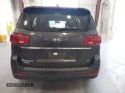 ✅ 2020 Kia Sedona EX • VIN: KNDMB5C15L6593188 • Lot: 42643755. Wystawiony na IAAI z przebiegiem 144 167 mil. Bezpłatny archiwum sprzedaży aukcyjnych z USA i szczegółowy raport historii pojazdu na DreamBid. Zdjęcie 15.