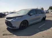 ✅ 2025 Toyota Sienna Woodland Edition • VIN: 5TDCSKFC5SS164591 • Lot: 81904075. Wystawiony na Copart z przebiegiem 6 084 mil. Bezpłatny archiwum sprzedaży aukcyjnych z USA i szczegółowy raport historii pojazdu na DreamBid. Zdjęcie 1.