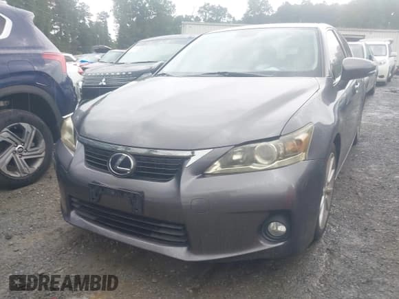 ✅ 2013 Lexus CT 200h • VIN: JTHKD5BH4D2163840 • Lot: 42983526. Wystawiony na IAAI z przebiegiem 167 410 mil. Bezpłatny archiwum sprzedaży aukcyjnych z USA i szczegółowy raport historii pojazdu na DreamBid. Zdjęcie 6.
