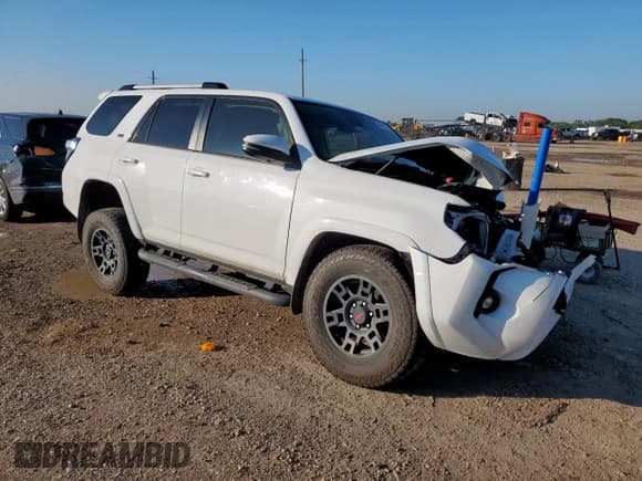 ✅ 2022 Toyota 4Runner SR5 Premium • VIN: JTEFU5JR7N5271068 • Lot: 84411715. Listed on Copart with Not provided. Free auction sales archive from the USA and detailed vehicle history report at DreamBid. Image 4.