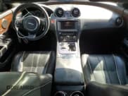 ✅ 2013 Jaguar XJ Portfolio • VIN: SAJWA2GB8DLV42365 • Лот: 81064925. Опубликован ранее на Copart с пробегом 222 827 миль. Бесплатный доступ к архиву аукционных продаж из США и подробный отчёт об истории автомобиля на DreamBid. Изображение 8.