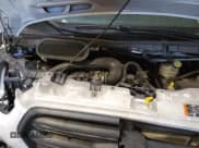 ✅ 2020 Ford Transit Cargo • VIN: 1FTYE1Y80LKB77208 • Lot: 80720755. Wystawiony na Copart z przebiegiem 140 125 mil. Bezpłatny archiwum sprzedaży aukcyjnych z USA i szczegółowy raport historii pojazdu na DreamBid. Zdjęcie 16.