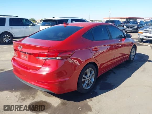 ✅ 2018 Hyundai Elantra SEL • VIN: 5NPD84LF3JH326266 • Lot: 43644544. Wystawiony na IAAI z przebiegiem 118 257 mil. Bezpłatny archiwum sprzedaży aukcyjnych z USA i szczegółowy raport historii pojazdu na DreamBid. Zdjęcie 4.