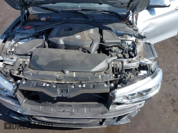 ✅ 2017 BMW 4 Series 430i xDrive • VIN: WBA4F9C33HG813083 • Lot: 41672146. Listed on IAAI with 16,890 mi. Free auction sales archive from the USA and detailed vehicle history report at DreamBid. Image 10.