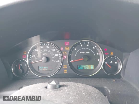 ✅ 2007 Jeep Commander Sport • VIN: 1J8HG48P27C589142 • Lot: 42379721. Listed on IAAI with 162,397 mi. Free auction sales archive from the USA and detailed vehicle history report at DreamBid. Image 7.