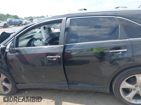 ✅ 2015 Toyota Venza XLE • VIN: 4T3BK3BB1FU118954 • Lot: 42480836. Listed on IAAI with Not provided. Free auction sales archive from the USA and detailed vehicle history report at DreamBid. Image 14.