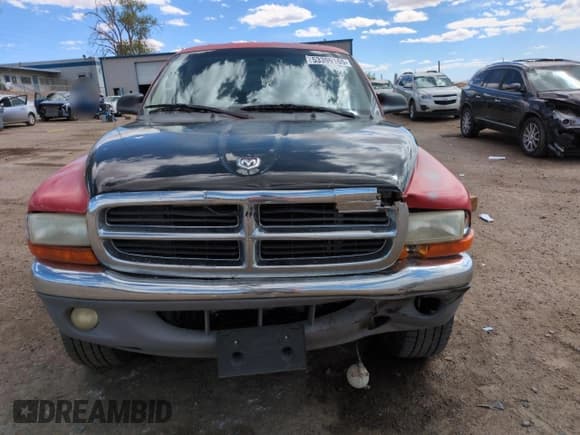 ✅ 2002 Dodge Dakota SLT • VIN: 1B7HG48N32S638157 • Lot: 53399165. Wystawiony na Copart z przebiegiem 249 534 mil. Bezpłatny archiwum sprzedaży aukcyjnych z USA i szczegółowy raport historii pojazdu na DreamBid. Zdjęcie 5.