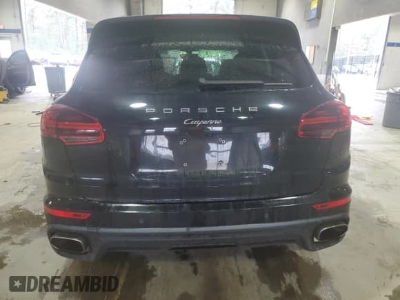 ✅ 2017 Porsche Cayenne • VIN: WP1AA2A27HKA86824 • Lot: 53860685. Wystawiony na Copart z przebiegiem 113 340 mil. Bezpłatny archiwum sprzedaży aukcyjnych z USA i szczegółowy raport historii pojazdu na DreamBid. Zdjęcie 6.