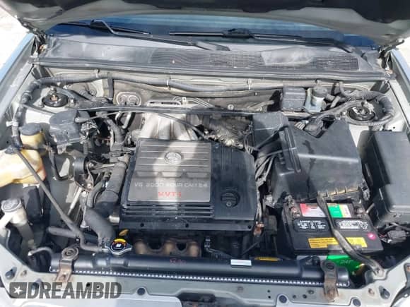 2002 Toyota Highlander z VIN JTEGF21A820029048, wystawiony jako IAAI lot #43076099 z przebiegiem 117 651 mil mil oraz . Historia ofert i sprzedaży dostępna na DreamBid. Obrazek 10.