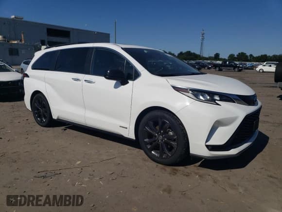 ✅ 2021 Toyota Sienna XSE • VIN: 5TDDRKEC9MS003665 • Lot: 70377565. Listed on Copart with 135,174 mi. Free auction sales archive from the USA and detailed vehicle history report at DreamBid. Image 4.