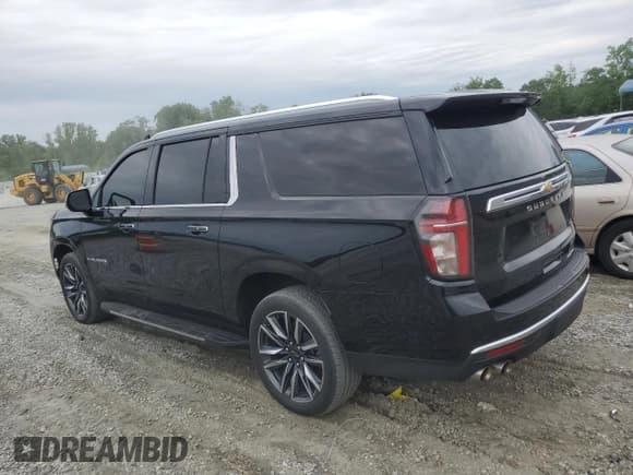 ✅ 2023 Chevrolet Suburban Premier • VIN: 1GNSCFKD4PR467132 • Lot: 57765515. Wystawiony na Copart z przebiegiem 25 934 mil. Bezpłatny archiwum sprzedaży aukcyjnych z USA i szczegółowy raport historii pojazdu na DreamBid. Zdjęcie 2.
