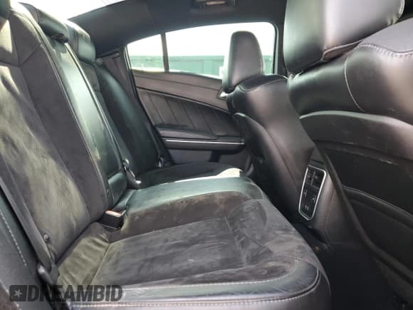 ✅ 2019 Dodge Charger R/T • VIN: 2C3CDXCT7KH545454 • Лот: 84259805. Опубликован ранее на Copart с пробегом 143 638 миль. Бесплатный доступ к архиву аукционных продаж из США и подробный отчёт об истории автомобиля на DreamBid. Изображение 10.