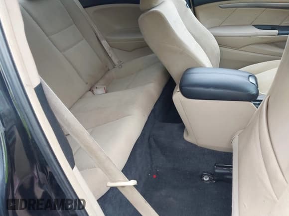 ✅ 2010 Honda Accord EX-L • VIN: 1HGCS1B87AA013082 • Лот: 43017603. Опубликован ранее на IAAI с пробегом 155 163 миль. Бесплатный доступ к архиву аукционных продаж из США и подробный отчёт об истории автомобиля на DreamBid. Изображение 8.