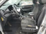 ✅ 2014 Kia Sorento LX • VIN: 5XYKTDA69EG428127 • Лот: 89718395. Опубликован ранее на Copart с пробегом 187 007 миль. Бесплатный доступ к архиву аукционных продаж из США и подробный отчёт об истории автомобиля на DreamBid. Изображение 7.