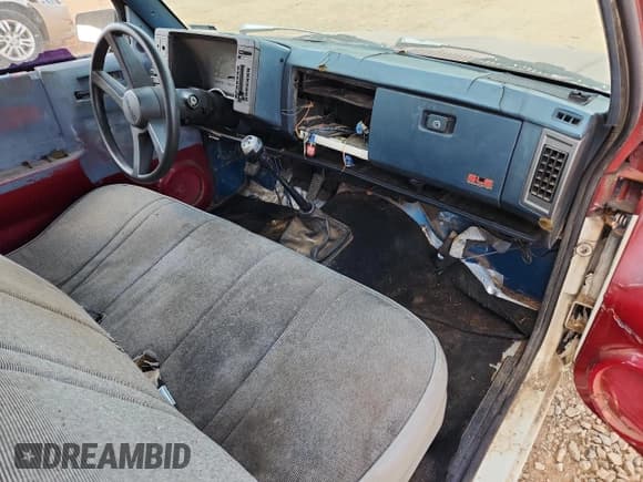 ✅ 1992 GMC Sonoma • VIN: 1GTCS19R2N0519914 • Lot: 80660765. Wystawiony na Copart z przebiegiem 243 370 mil. Bezpłatny archiwum sprzedaży aukcyjnych z USA i szczegółowy raport historii pojazdu na DreamBid. Zdjęcie 8.