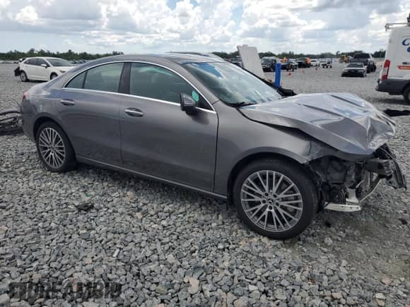 2025 Mercedes-Benz CLA 250 с VIN W1K5J4GB8SN515163, выставлен на аукционе Copart как лот 69685545 с пробегом 24 464 миль миль и На запчасти • Non repairable. История ставок и продаж доступна на DreamBid. Изображение 4.