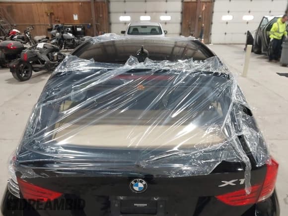 ✅ 2014 BMW X1 xDrive28i • VIN: WBAVL1C50EVY20273 • Lot: 43613654. Wystawiony na IAAI z przebiegiem 75 842 mil. Bezpłatny archiwum sprzedaży aukcyjnych z USA i szczegółowy raport historii pojazdu na DreamBid. Zdjęcie 13.