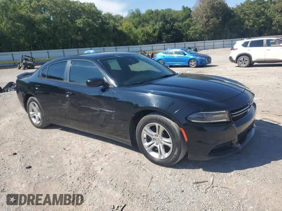 ✅ 2016 Dodge Charger SE • VIN: 2C3CDXBG5GH103767 • Lot: 72084945. Listed on Copart with 137,518 mi. Free auction sales archive from the USA and detailed vehicle history report at DreamBid. Image 4.