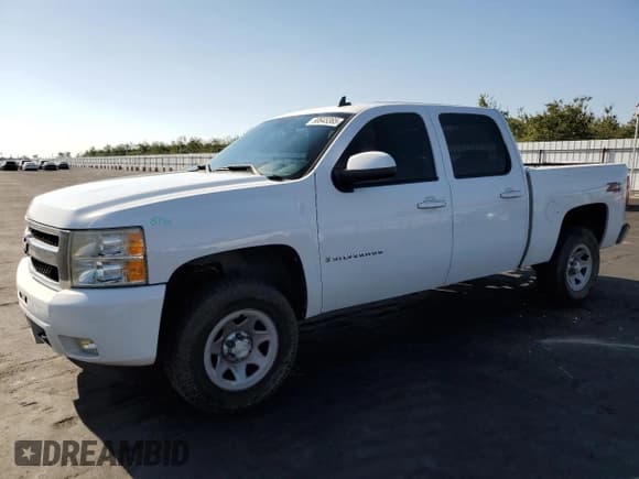 ✅ 2009 Chevrolet Silverado 1500 • VIN: 2GCEK333391141332 • Lot: 90645365. Wystawiony na Copart z przebiegiem 203 526 mil. Bezpłatny archiwum sprzedaży aukcyjnych z USA i szczegółowy raport historii pojazdu na DreamBid. Zdjęcie 1.