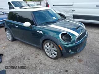 2010 MINI Hardtop S with VIN WMWMF7C5XATX42841, listed as a IAAI auction lot 43211089 with 102,200 mi miles and . Bid and sale history available at DreamBid. Image 1.