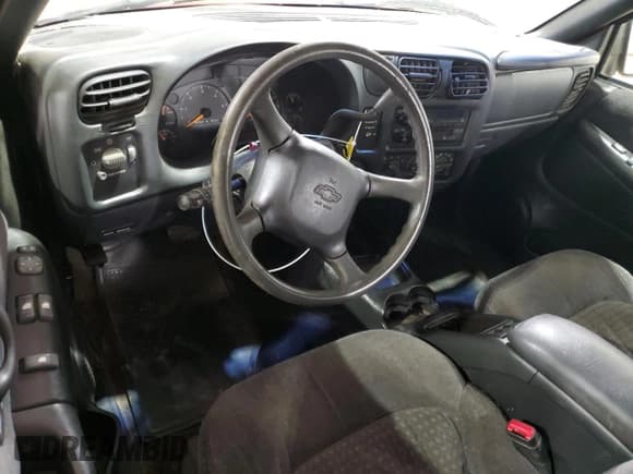 ✅ 2000 Chevrolet S-10 LS • VIN: 1GCCS19W5YK127427 • Лот: 45714135. Опубликован ранее на Copart с пробегом Не указан. Бесплатный доступ к архиву аукционных продаж из США и подробный отчёт об истории автомобиля на DreamBid. Изображение 8.