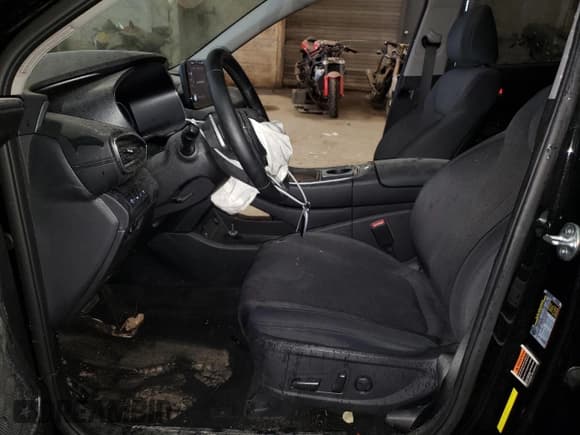 ✅ 2022 Hyundai Santa Fe XRT • VIN: 5NMS6DAJ5NH422066 • Lot: 41574263. Listed on Copart with 11,585 mi. Free auction sales archive from the USA and detailed vehicle history report at DreamBid. Image 7.