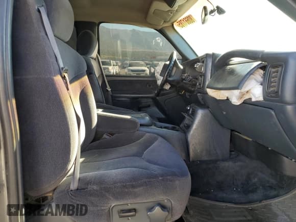 ✅ 2000 GMC Sierra 1500 SLE • VIN: 1GTEK19T7YE136112 • Лот: 80661785. Опубликован ранее на Copart с пробегом Не указан. Бесплатный доступ к архиву аукционных продаж из США и подробный отчёт об истории автомобиля на DreamBid. Изображение 10.