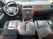 ✅ 2007 Chevrolet Silverado 2500HD Work Truck • VIN: 1GCHK29K97E574543 • Лот: 84603735. Опубликован ранее на Copart с пробегом 230 431 миль. Бесплатный доступ к архиву аукционных продаж из США и подробный отчёт об истории автомобиля на DreamBid. Изображение 8.