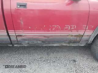 1989 Dodge Dakota z VIN 1B7GG66X9KS094016, wystawiony jako IAAI lot #41734985 z przebiegiem 156 980 mil mil oraz . Historia ofert i sprzedaży dostępna na DreamBid. Obrazek 6.