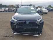✅ 2024 Toyota RAV4 XSE • VIN: JTMEB3FV8RD211991 • Лот: 43445827. Опубликован ранее на IAAI с пробегом 13 277 миль. Бесплатный доступ к архиву аукционных продаж из США и подробный отчёт об истории автомобиля на DreamBid. Изображение 12.