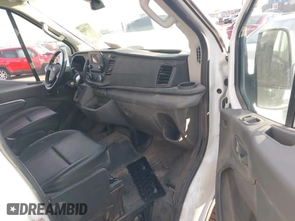 ✅ 2023 Ford Transit Cargo • VIN: 1FTBR3X80PKB45078 • Lot: 41487801. Listed on IAAI with 39,060 mi. Free auction sales archive from the USA and detailed vehicle history report at DreamBid. Image 5.