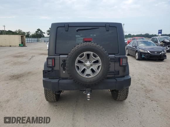 ✅ 2017 Jeep Wrangler Unlimited Rubicon • VIN: 1C4HJWFGXHL526668 • Lot: 69505105. Wystawiony na Copart z przebiegiem 73 230 mil. Bezpłatny archiwum sprzedaży aukcyjnych z USA i szczegółowy raport historii pojazdu na DreamBid. Zdjęcie 6.