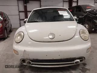 ✅ 2002 Volkswagen Beetle GLS • VIN: 3VWCK21C82M455011 • Lot: 43616929. Wystawiony na IAAI z przebiegiem 220 847 mil. Bezpłatny archiwum sprzedaży aukcyjnych z USA i szczegółowy raport historii pojazdu na DreamBid. Zdjęcie 6.