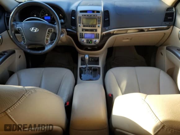 ✅ 2011 Hyundai Santa Fe Limited • VIN: 5XYZKDAG1BG039584 • Lot: 76638224. Listed on Copart with 65,871 mi. Free auction sales archive from the USA and detailed vehicle history report at DreamBid. Image 8.