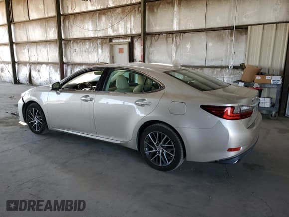 ✅ 2016 Lexus ES 330 • VIN: 58ABK1GGXGU023594 • Lot: 80181395. Wystawiony na Copart z przebiegiem 95 764 mil. Bezpłatny archiwum sprzedaży aukcyjnych z USA i szczegółowy raport historii pojazdu na DreamBid. Zdjęcie 2.
