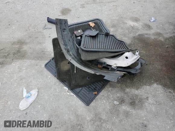 ✅ 2012 Chevrolet Volt • VIN: 1G1RA6E43CU109920 • Lot: 79818814. Wystawiony na Copart z przebiegiem 230 644 mil. Bezpłatny archiwum sprzedaży aukcyjnych z USA i szczegółowy raport historii pojazdu na DreamBid. Zdjęcie 12.