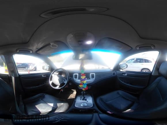 ✅ 2013 Hyundai Genesis 3.8L • VIN: KMHGC4DD1DU238153 • Lot: 43135011. Listed on IAAI with 184,318 mi. Free auction sales archive from the USA and detailed vehicle history report at DreamBid. Image 21.