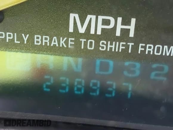 ✅ 2001 Chevrolet Suburban LT • VIN: 3GNEC16T21G248839 • Lot: 43263451. Wystawiony na IAAI z przebiegiem 238 937 mil. Bezpłatny archiwum sprzedaży aukcyjnych z USA i szczegółowy raport historii pojazdu na DreamBid. Zdjęcie 15.