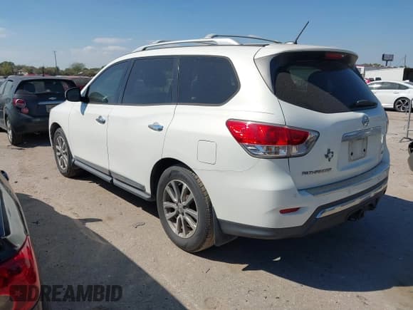 ✅ 2014 Nissan Pathfinder S • VIN: 5N1AR2MN9EC716067 • Lot: 43446400. Listed on IAAI with 152,419 mi. Free auction sales archive from the USA and detailed vehicle history report at DreamBid. Image 3.