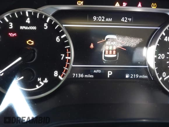 ✅ 2024 Nissan Pathfinder S • VIN: 5N1DR3AC1RC251330 • Lot: 41738829. Wystawiony na IAAI z przebiegiem 7 136 mil. Bezpłatny archiwum sprzedaży aukcyjnych z USA i szczegółowy raport historii pojazdu na DreamBid. Zdjęcie 15.