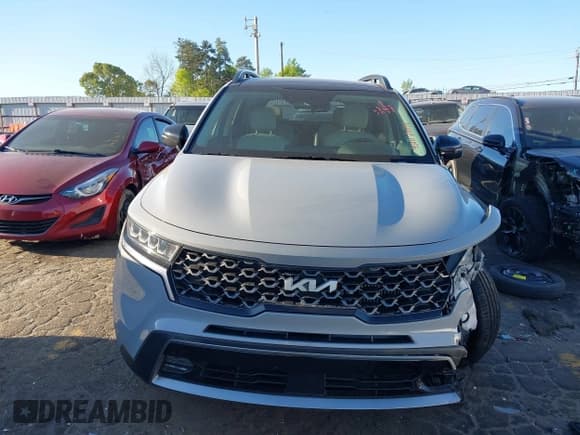 ✅ 2022 Kia Sorento X-Line EX • VIN: 5XYRHDLF7NG070362 • Lot: 42041071. Wystawiony na IAAI z przebiegiem 54 129 mil. Bezpłatny archiwum sprzedaży aukcyjnych z USA i szczegółowy raport historii pojazdu na DreamBid. Zdjęcie 11.