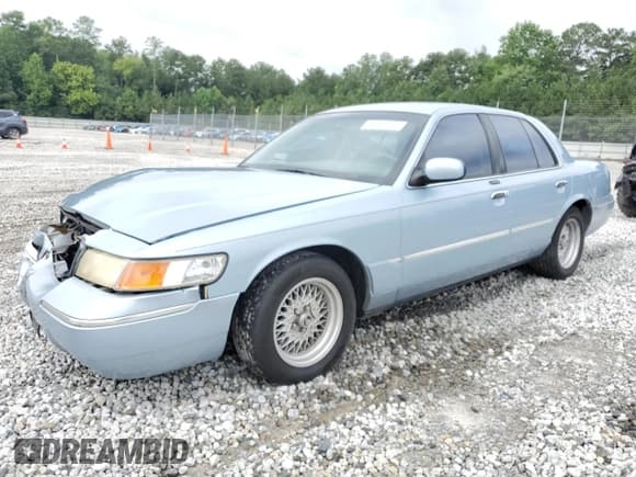 ✅ 2002 Mercury Grand Marquis LS Premium • VIN: 2MEFM75W52X657450 • Lot: 64553335. Wystawiony na Copart z przebiegiem 221 139 mil. Bezpłatny archiwum sprzedaży aukcyjnych z USA i szczegółowy raport historii pojazdu na DreamBid. Zdjęcie 1.