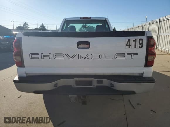 ✅ 2004 Chevrolet Silverado 1500 LS • VIN: 1GCEC14T24Z279976 • Лот: 80688814. Опубликован ранее на Copart с пробегом 169 520 миль. Бесплатный доступ к архиву аукционных продаж из США и подробный отчёт об истории автомобиля на DreamBid. Изображение 6.